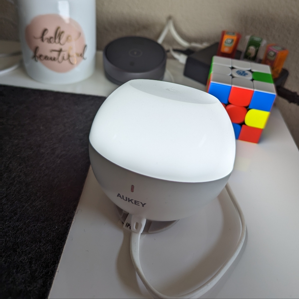 Aukey Small Table Lamp Battery is Dead Only Can Use with USB Cable Attached.